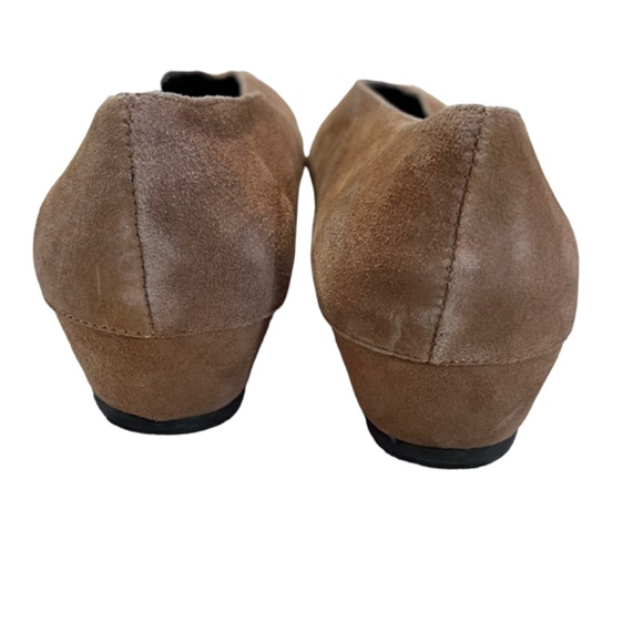 Soft Surroundings Fabrizia Beige Suede Slip On Wedge Heels Size 9 - Picture 3 of 15